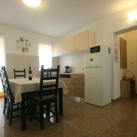 Apartment Luisa Πόρετς Εξωτερικό φωτογραφία