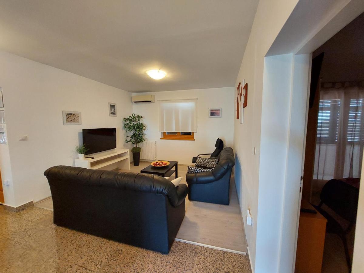 Apartment Luisa Πόρετς Εξωτερικό φωτογραφία